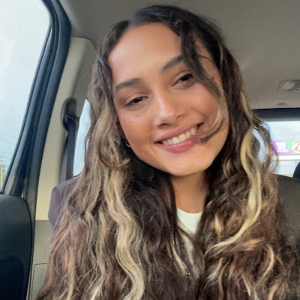 Meet your Posher, Andrea